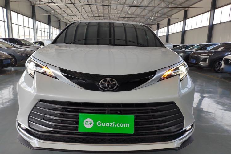 Used Toyota SIENNA 2024 2.5L Hybrid Prestige Deluxe Edition