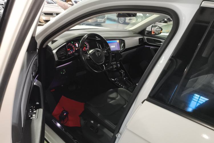 Used Volkswagen Tayron 2019 330TSI Two-Wheel-Drive Luxury Version China V Emission Standard
