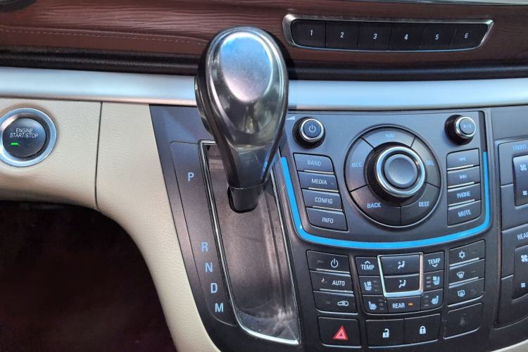 Used Buick GL8 2014 3.0L XT Luxury Business Flagship Edition