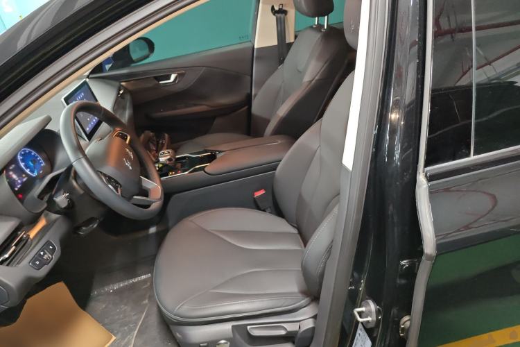 Used Hongqi E-QM5 2023 Revised Version Basic Travel Edition
