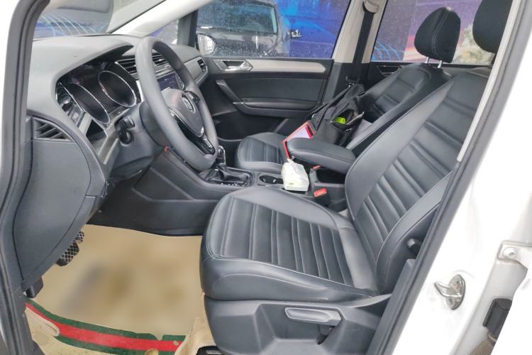 Used Volkswagen Touran 2021 Touran L 280TSI DSG Comfort Edition 7 Seats Left Front Seat