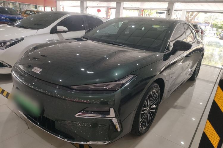 Used Geely Galaxy 8 2025 130km EM-i Deluxe Edition