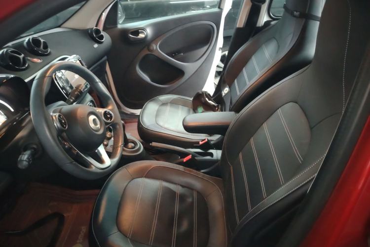 Used smart forfour 2018 0.9T 66 kW Pioneer Edition
