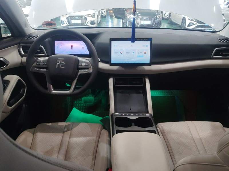 Used BYD Yuan UP 2025 Model 301KM Leading Version — 9
