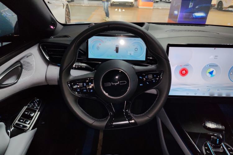 Used BYD Seal 2022 700 km Long-Range Rear-Wheel-Drive Version
