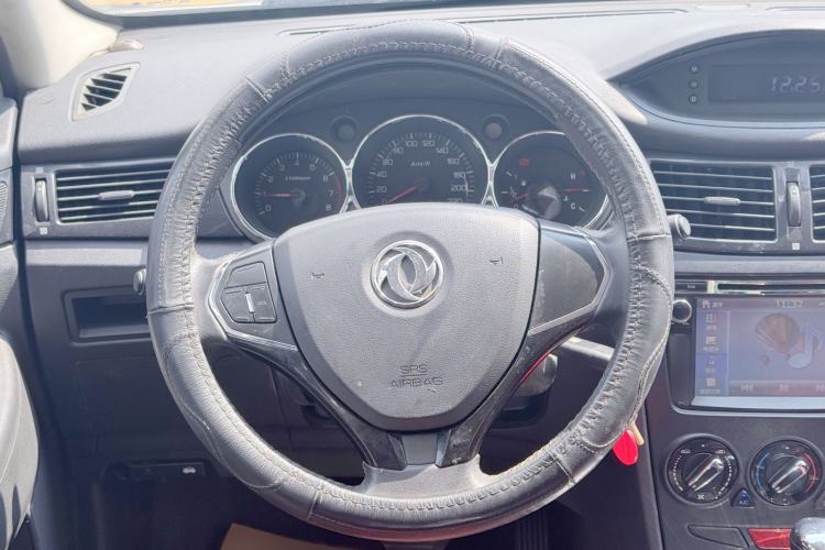 Used Dongfeng Aeolus H30 2014 CROSS 1.5L Automatic Luxury Model
