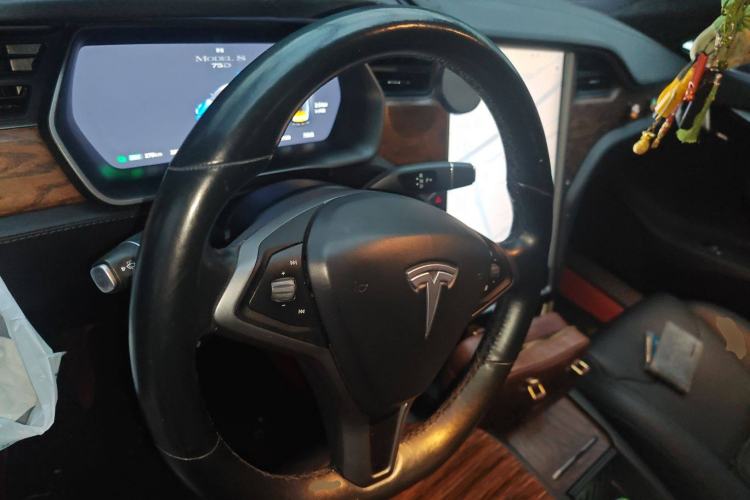 Used Tesla Model S 2017 S 75D Standard Range Edition Steering Wheel