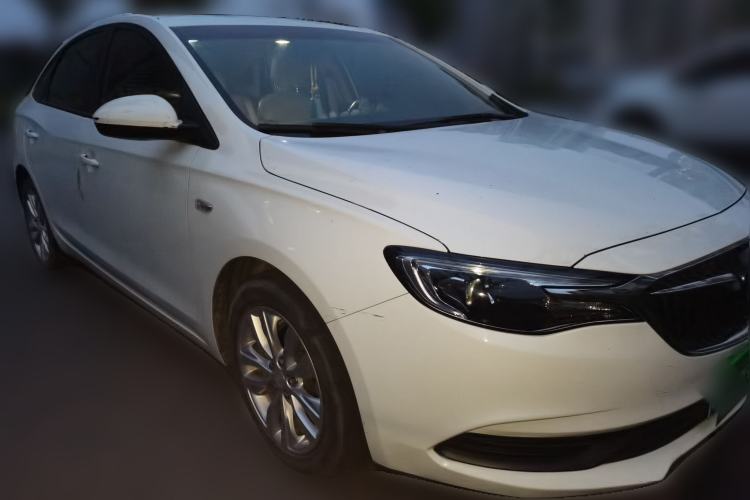 Used Buick GT 2019 15T Dual-Clutch Connected Elite Model China VI Front Right 45 Deg