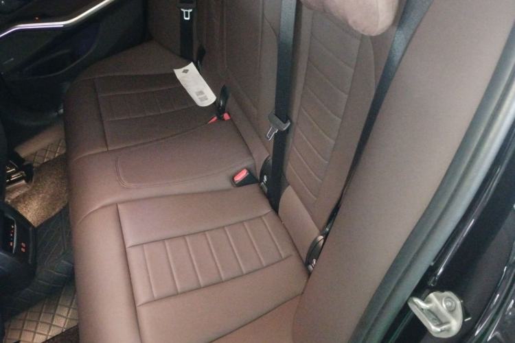 Used BMW 3 Series 2020 Restyled 325i M Sport Night Edition Package Left Rear Seat