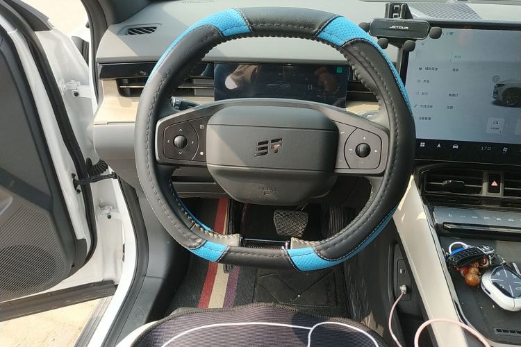 Used JETOUR Shanhai L6 2024 1.5TD DHT MAX
