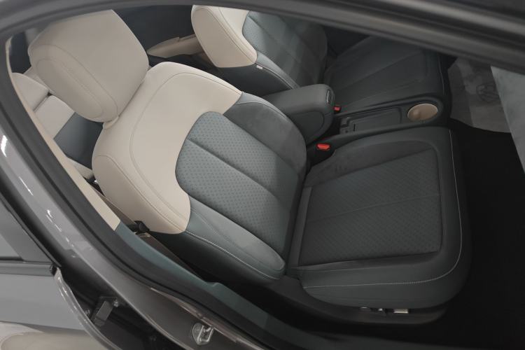 Used firefly 2025 Illuminated Edition
