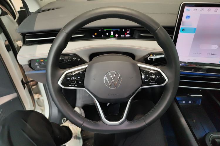 Used Volkswagen ID.7 VIZZION 2024 AIR model Steering Wheel