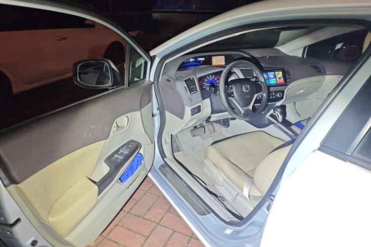 Used Honda Civic 2012 1.8L automatic comfort version
