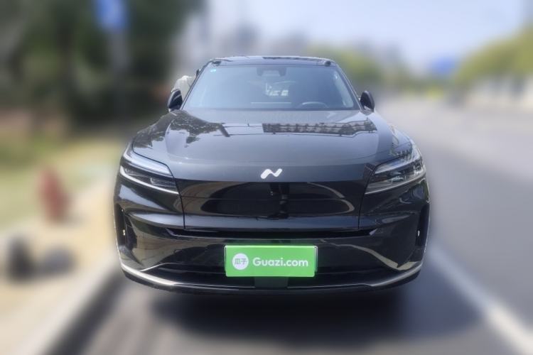 Used ONVO Luxeed L90 2025 Model—Ultra Six-Seater Version
