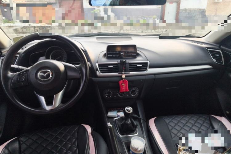 Used Mazda 3 Axela 2014 Hatchback 1.5L Manual Comfort Model