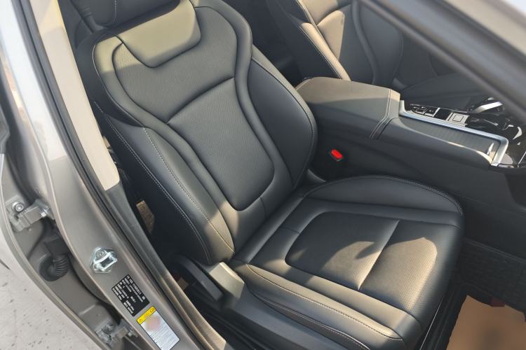 Used Bestune B70 2023 Third Generation 1.5T Automatic Enjoyment Version
