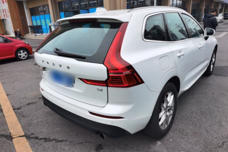 Used Volvo XC60 2019 T4 Zhiyi Edition China V Standard
