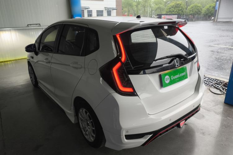 Used Honda Fit 2018 1.5L CVT Comfort Sunroof Version Rear Left 45 Deg