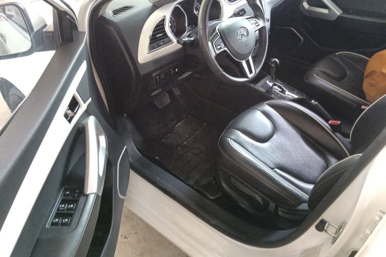 Used JAC Refine S2 2015 1.5L CVT Luxury Smart Version