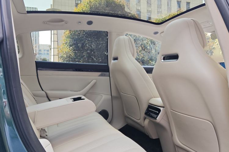 Used Hima Luxeed R7 2026 Model Range-Extending Max