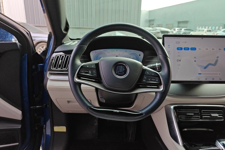 Used BYD Tang New Energy 2022 EV 635 km All-Wheel-Drive Flagship Model
