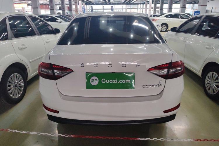 Used Skoda Octavia 2019 1.5L Automatic SmartDrive Comfort Edition China VI Standard