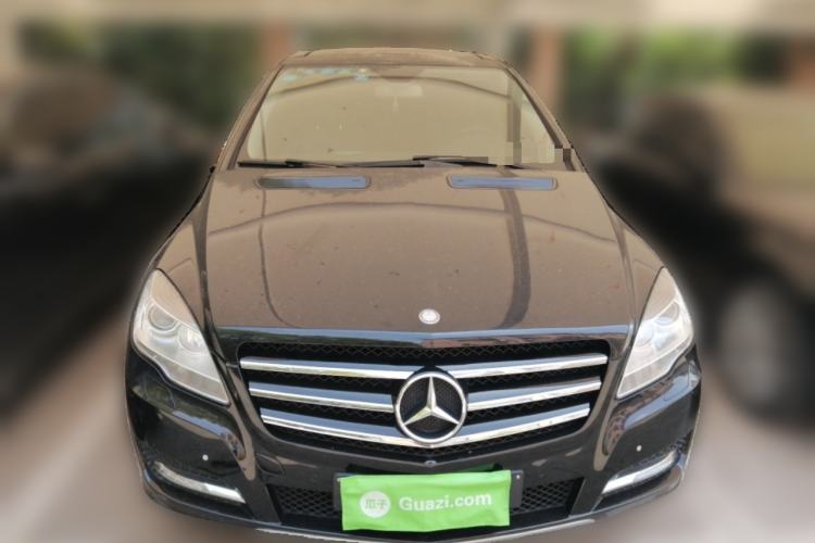 Used Mercedes-Benz R-Class 2017 R 400 4MATIC Exclusive Edition Front