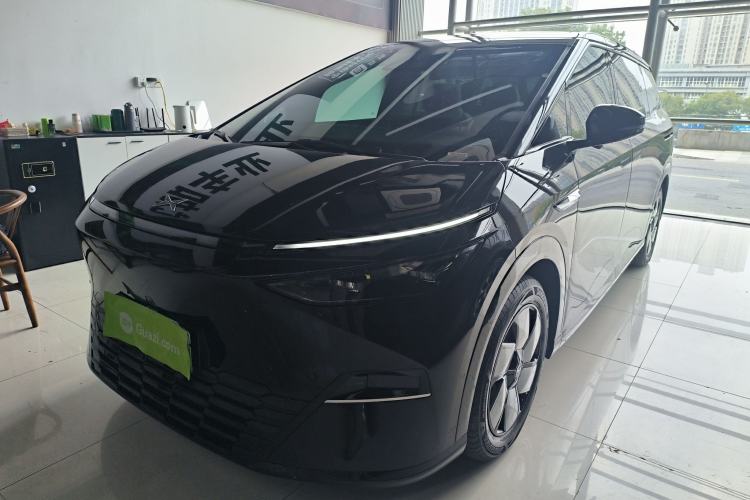 Used XPeng X9 2024 702 Ultra-Long Range Max