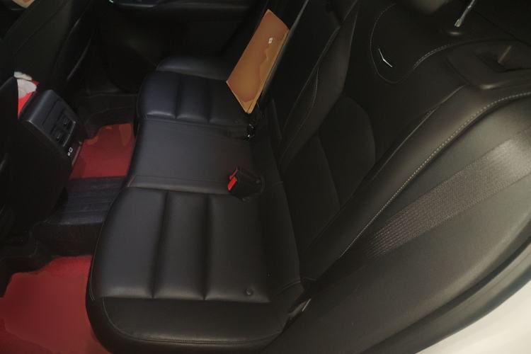 Used Cadillac XT4 2018 28T Two-Wheel-Drive Luxury Model