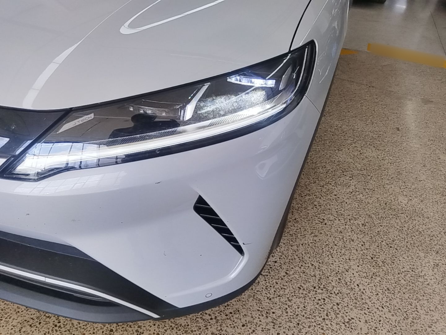 BYD Yuan UP 2025 Model 301KM Leading Version — снимка 8