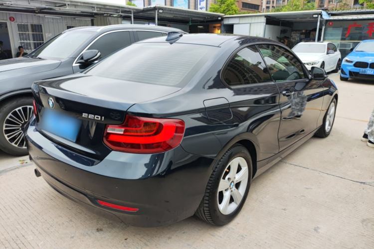 Used BMW 2 Series 2014 220i Leading Model Rear Right 45 Deg