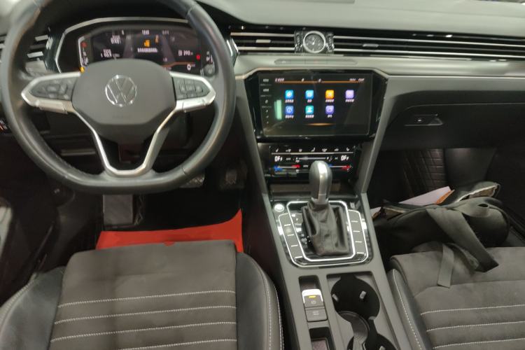 Used Volkswagen Magotan 2020 330TSI DSG Luxury Edition Center Console