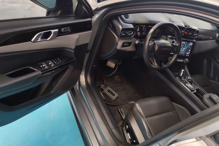 Used Lynk & Co 03 2022 2.0TD DCT JingPro
