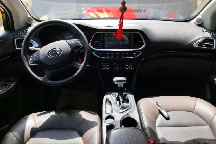 Used GAC Trumpchi GS4 2017 235T Automatic Two-Wheel Drive Elite Edition Center Console