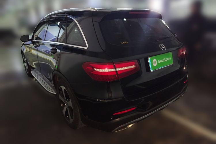 Used Mercedes-Benz GLC 2018 Facelift GLC 260 4MATIC Luxury Edition
