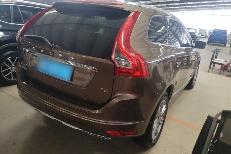 Used Volvo XC60 2016 T5 Smart Version Rear Right 45 Deg