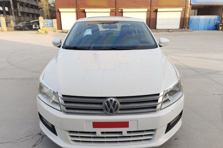 Used Volkswagen Santana 2015 1.6L Manual Comfort Edition
