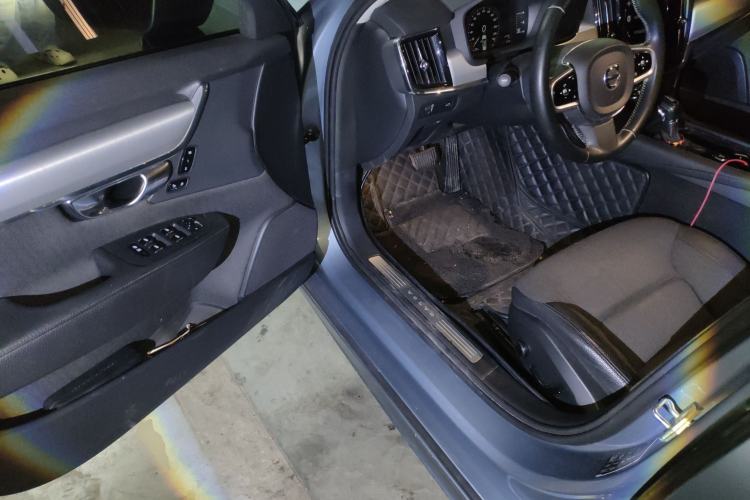 Used Volvo S90 2019 T4 Zhiyi Edition