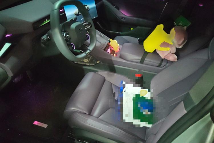 Used XPeng P7 2025 Model—750 All-Wheel-Drive High-Performance Ultra