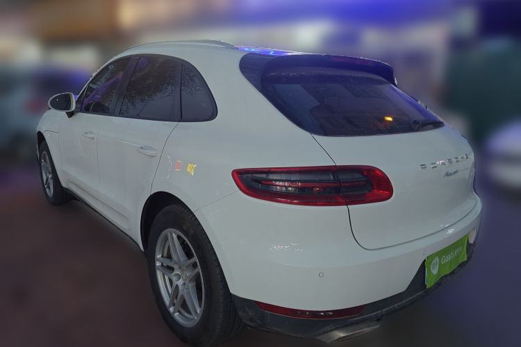 Used Porsche Macan 2017 Macan 2.0T Rear Left 45 Deg