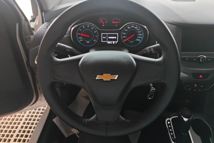 Used Chevrolet Cruze 2018 320 Automatic Pioneer Sunroof Edition
