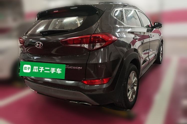 Used Hyundai Tucson 2018 1.6T Dual-Clutch Two-Wheel Drive 15th Anniversary Special Edition Rear Right 45 Deg
