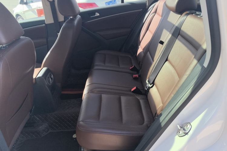 Used Volkswagen Tiguan 2015 1.8TSI Automatic Two-Wheel Drive Luxury Model Left Rear Seat