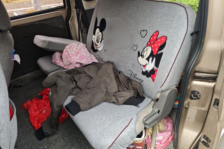 Used Wuling Rongguang V 2018 1.5L Practical Version Left Rear Seat