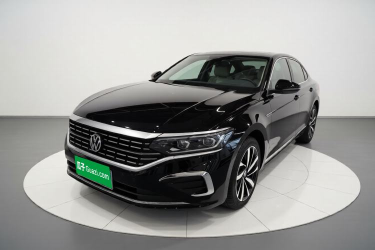 Used Volkswagen Passat 2023 Facelift 330TSI Luxury Edition