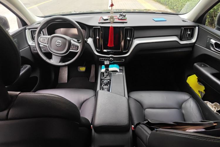 Used Volvo XC60 2018 T5 4x4 Zhiyi Edition