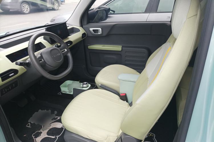 Used Geely Galaxy Panda 2023 Panda Mini 200km Endurance Bear Left Front Seat