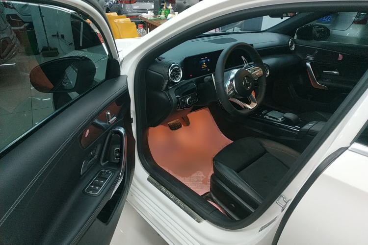 Used Mercedes-Benz A-Class 2021 A 200 L Sport Sedan Fashion Model
