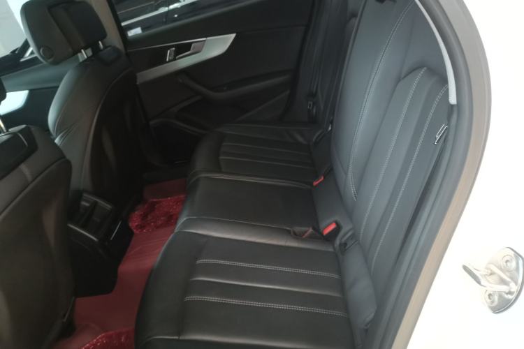 Used Audi A4L 2024 40 TFSI Fashion Dynamic Model
