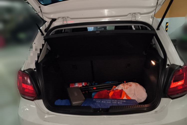 Used Volkswagen Polo 2016 1.6L Automatic Comfort Model Trunk